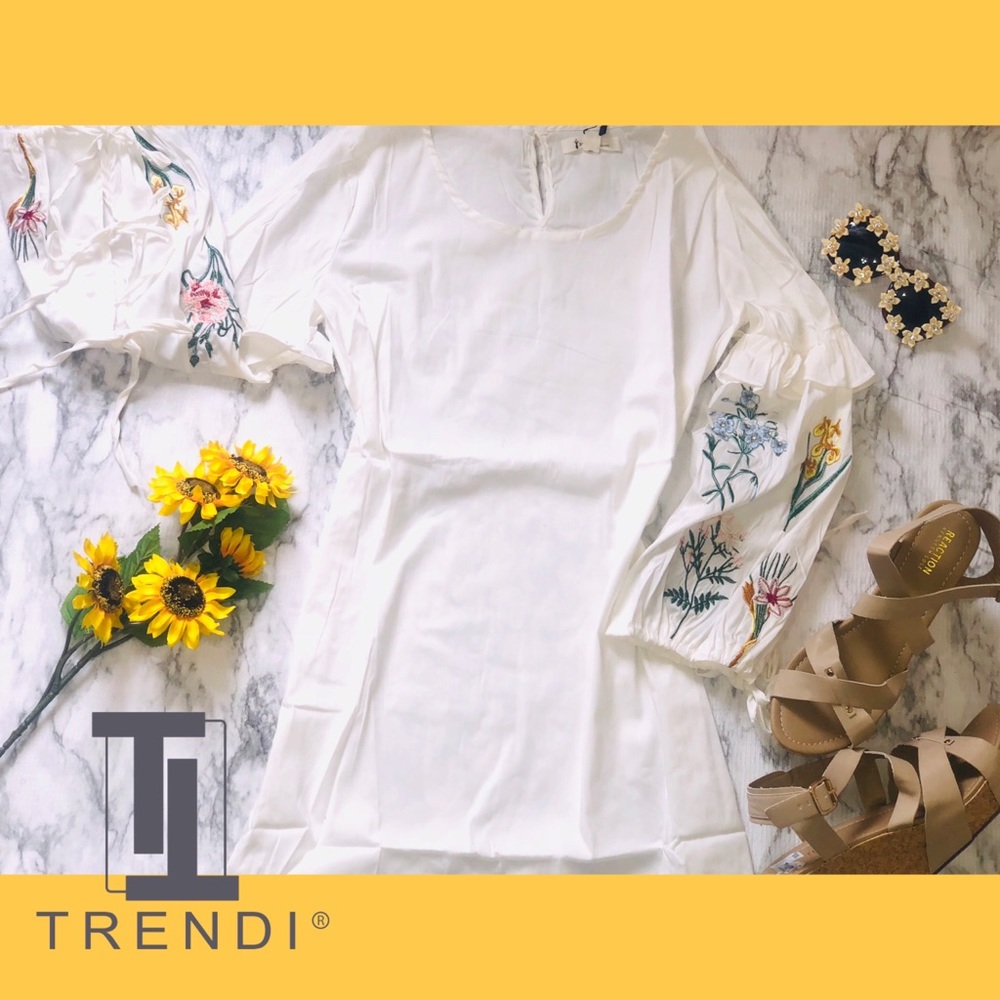 ITEM NAME: Floral Breeze